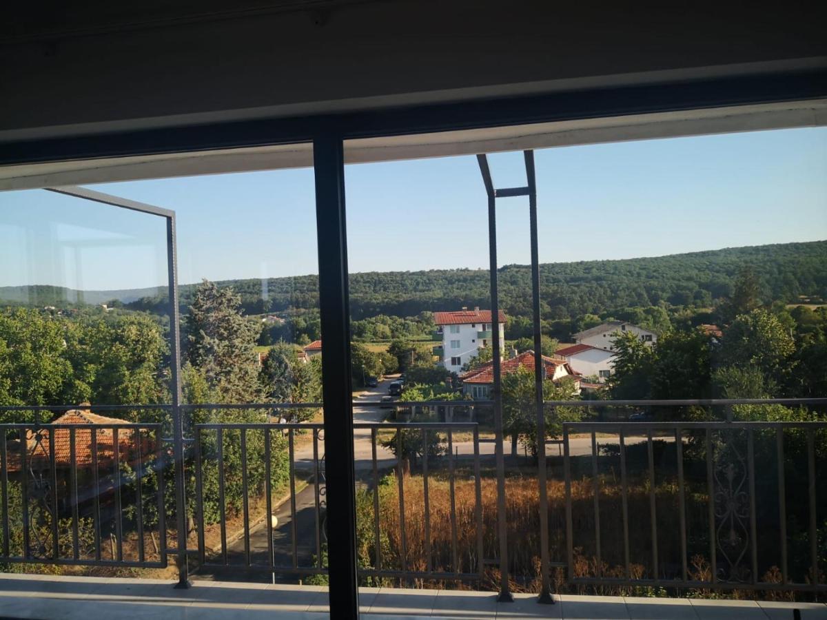 Weisser Schwan Белият Лебед Shkorpilovtsi Extérieur photo