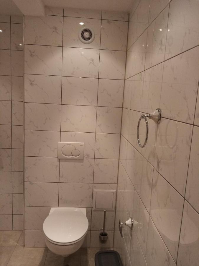 Weisser Schwan Белият Лебед Shkorpilovtsi Extérieur photo